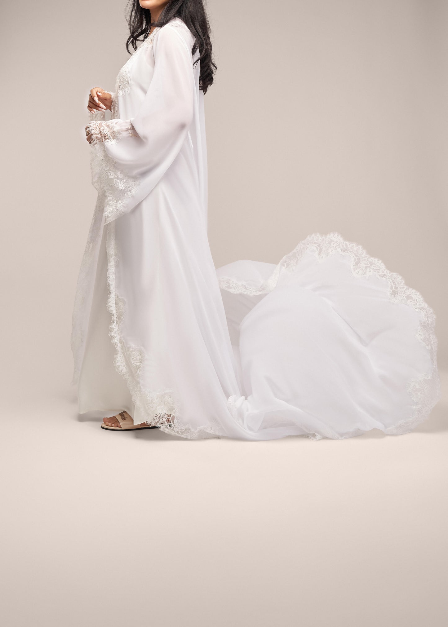 The lace robe (chiffon)