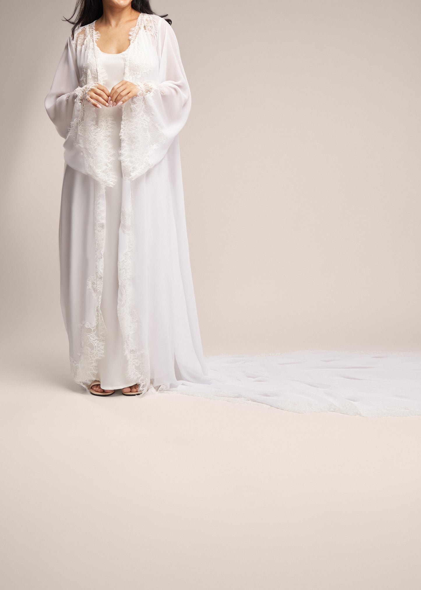 The lace robe (chiffon)
